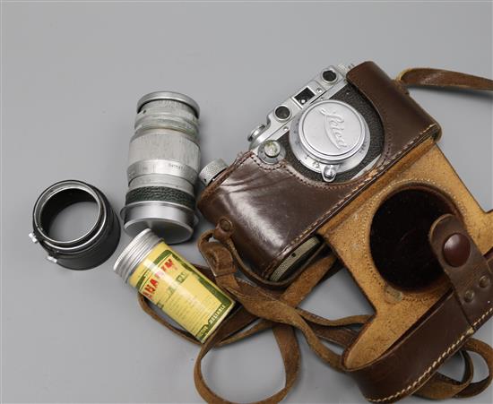A Leica IIIb camera, No. 284187 and a Leitz Elmar F=9cm 1:4 lens Nr. 1036477